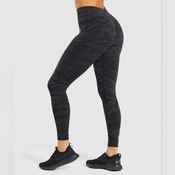 Gym shark Adapt Zebra leggings Woman's M - Picture 1 of 6